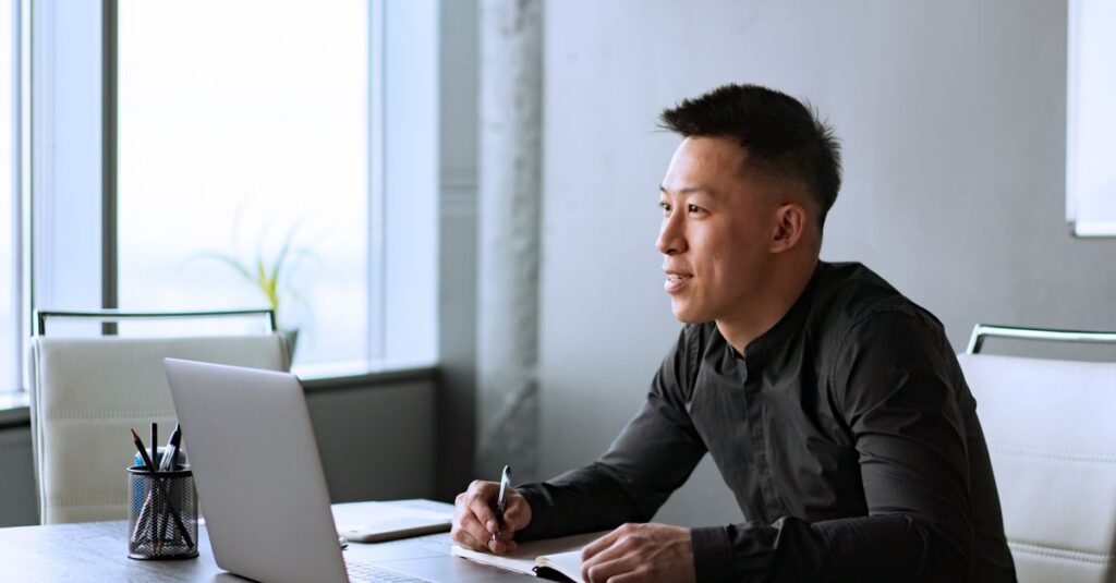 청년미래적금 우대형 조건은 일반형과 어떻게 다른가요?